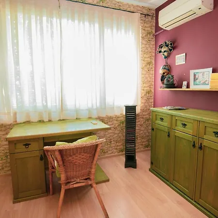 Apartment Space Of Arts ~ Two-bedroom With Balcony *